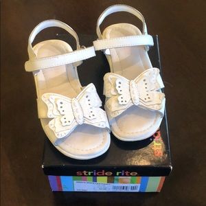 Stride Rite White Leather Sandal Girls  10.5